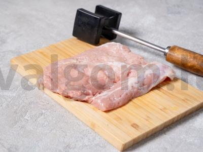 Kiaulienos kotletai tešloje Žingsnis 1