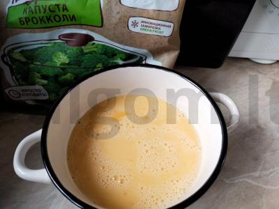Paprastas omletas su brokoliais Žingsnis 1