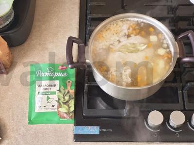 Daržovių sriuba su vištiena ir lauro lapu Žingsnis 4