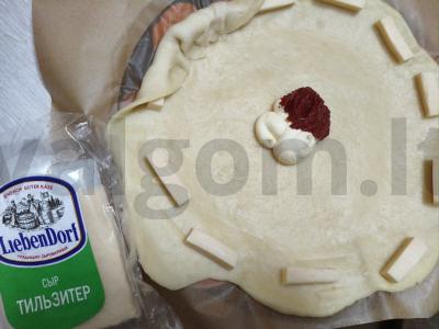 Trijų rūšių sūrio pica Žingsnis 1