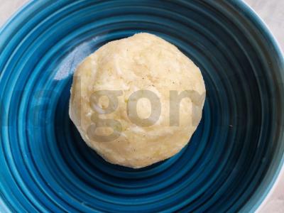 Sotūs pica ant cukinijų pagrindo Žingsnis 3