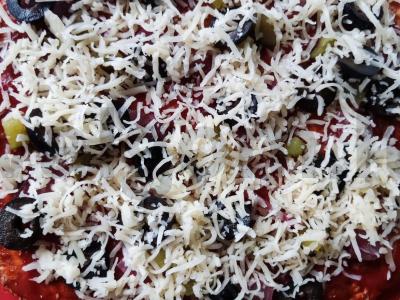 Sotūs pica ant cukinijų pagrindo Žingsnis 6