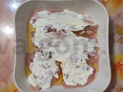 Griežinėlis su grybais, bulvėmis, vištiena ir sūriu Žingsnis 3