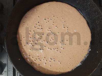 Avižų blynas su avietėmis šokoladiniame avižų piene Žingsnis 3