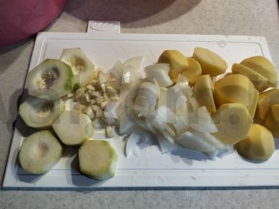 Kepti vištienos blauzdeliai su daržovėmis Žingsnis 3