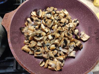 Bulvių apkepas su grybais ir mėsos faršu Žingsnis 2