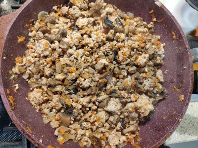 Bulvių apkepas su grybais ir mėsos faršu Žingsnis 8