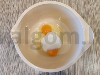 Obuolių blynai su pienu ir kefyru Žingsnis 2