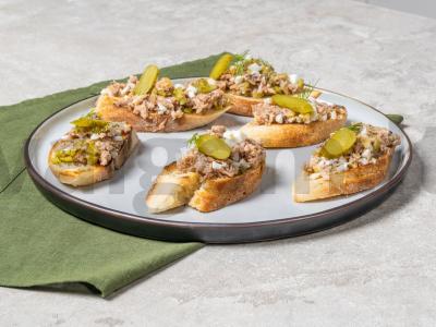 Sumuštiniai su tunu pagrindine nuotrauka