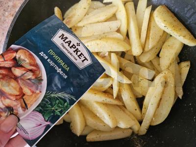 Keptas bulves su marinuotais agurkais Žingsnis 2