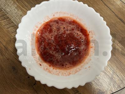 Braškinių ir agurkų limonadas Žingsnis 1