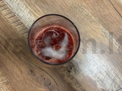 Braškinių ir agurkų limonadas Žingsnis 2