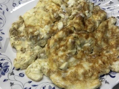Varškės-avižų omletas pagrindine nuotrauka