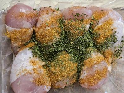 Švelnios vištienos blauzdelės su bulvėmis lėtoje viryklėje Žingsnis 2