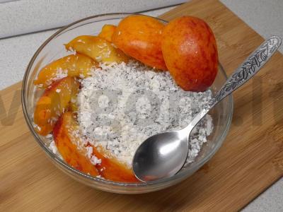 Varškė su chia sėklomis ir kokosu pagrindine nuotrauka