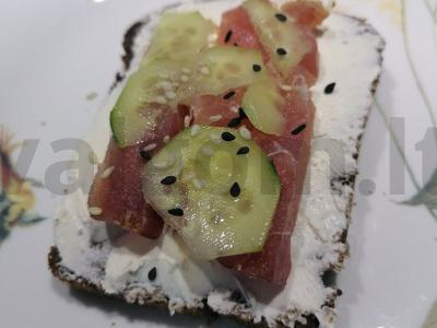 Skanūs sumuštiniai su varškės sūriu ir tunu Žingsnis 3