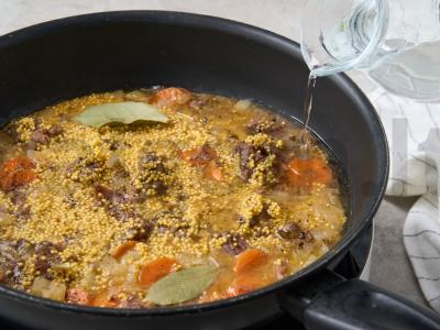 Pšenių košė su troškiniu Žingsnis 6