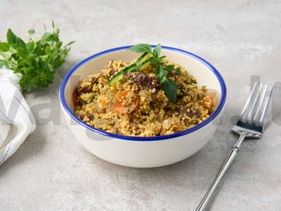 Pšenių košė su troškiniu pagrindine nuotrauka