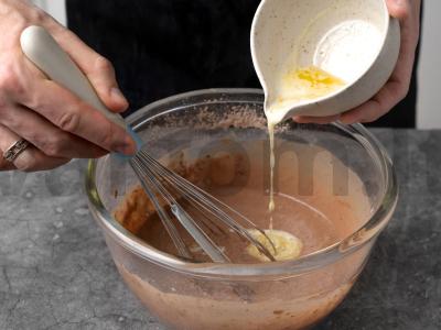 Šokoladiniai blynai su citrininio kremo ir aviečių milteliais Žingsnis 4