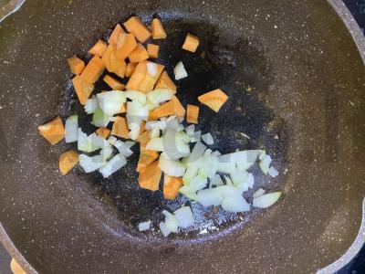 Troškintos jautienos šonkauliai pomidorų padaže Žingsnis 4