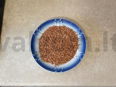 Troškinta grikių košė su vištienos filė ir žolelėmis Žingsnis 2