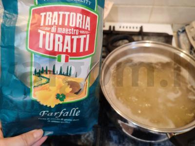 Farfalle makaronai su bekonu ir sūriu Žingsnis 1