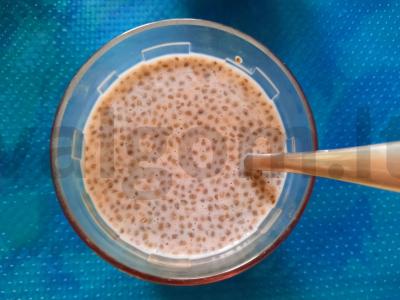 Vyšnių chia pudingas su migdolų pienu Žingsnis 1