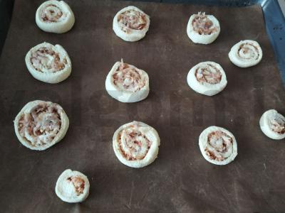 Varškės sūrio vyniotiniai su obuoliais, riešutais ir cinamonu Žingsnis 8