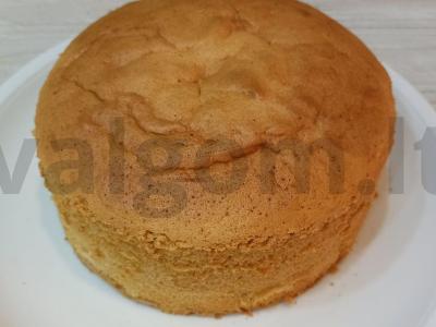 Obuolių šarlotė prie arbatos pagrindine nuotrauka