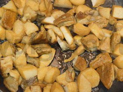 Taliatelle su baltosiomis grybeliais Žingsnis 1