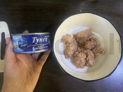 Sumuštiniai su tunu ir marinuotais agurkais Žingsnis 1