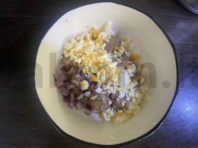 Sumuštiniai su tunu ir marinuotais agurkais Žingsnis 3