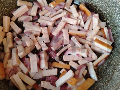 Kreminis kalakutienos ir kumpio padažas Žingsnis 3