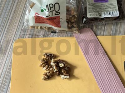 Pšenių košė su avižų pienu, razinomis ir graikiniais riešutais Žingsnis 3