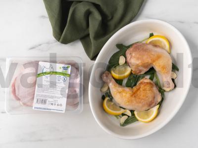 Šiltas salotas su vištiena, pomidorais, feta ir žolelėmis Žingsnis 4