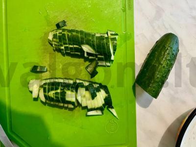 Šviežias salotas su kanapių sėklomis Žingsnis 2