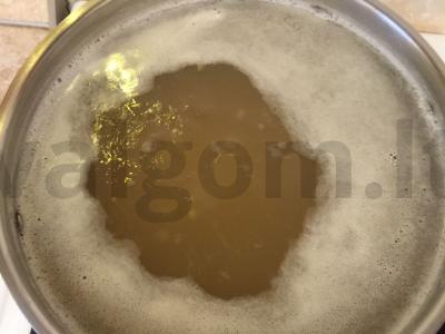 Vegetariškas žirnių sriuba su begluteniška prieskonių mišiniu Žingsnis 4