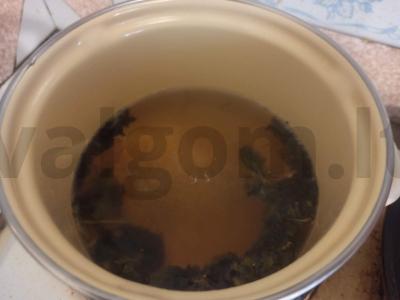 Arbatos gėrimas su imbieru, mėtomis ir medumi Žingsnis 2