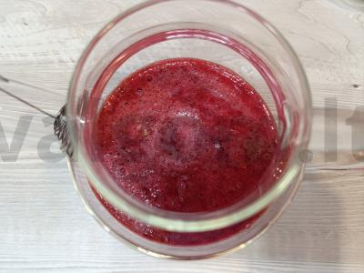 Brusnicų gėrimas su mėtomis ir citrina Žingsnis 3