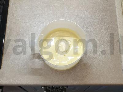 Švelnus pyragas su baltuoju šokoladu Žingsnis 2