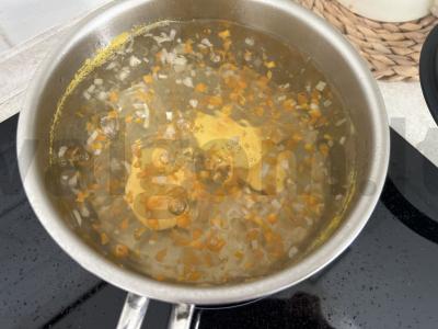 Vaikams skirtas upėtakio žuvies sriuba Žingsnis 2