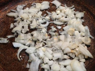 Skani spageti su pomidorais grietinės padaže Žingsnis 2