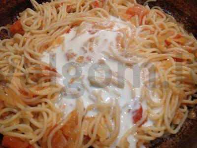 Skani spageti su pomidorais grietinės padaže Žingsnis 6