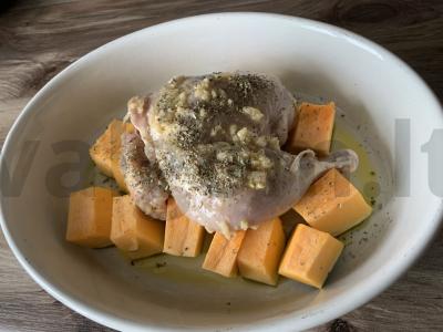 Vištienos kojos su moliūgu Žingsnis 3