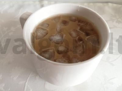 Vietnamietiškas šaltas kava pagrindine nuotrauka