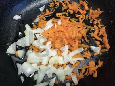 Sultinys su kiaulienos šonkauliais ir ryžiais Žingsnis 5