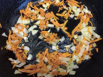 Sultinys su kiaulienos šonkauliais ir ryžiais Žingsnis 6