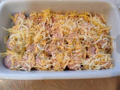 Dešrelės, keptos su bulvėmis po sūriu Žingsnis 13