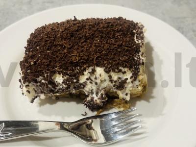 Tiramisu su likieru pagrindine nuotrauka