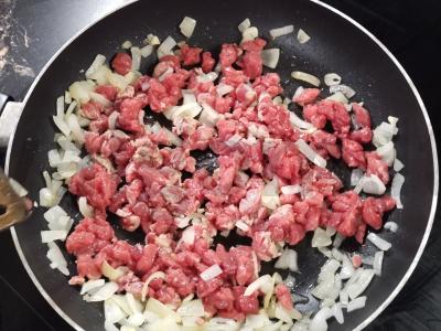 Jautiena su pupelėmis ir daržovėmis meksikietiškai Žingsnis 3